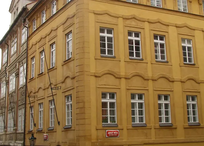 Nerudova Apartamento *
