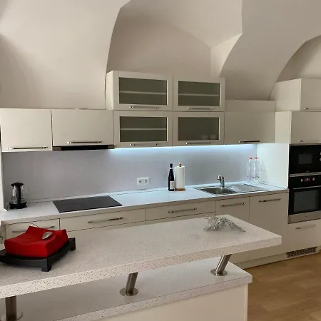 Nerudova Apartamento *