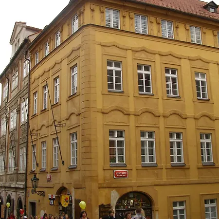 Nerudova Apartmán *
